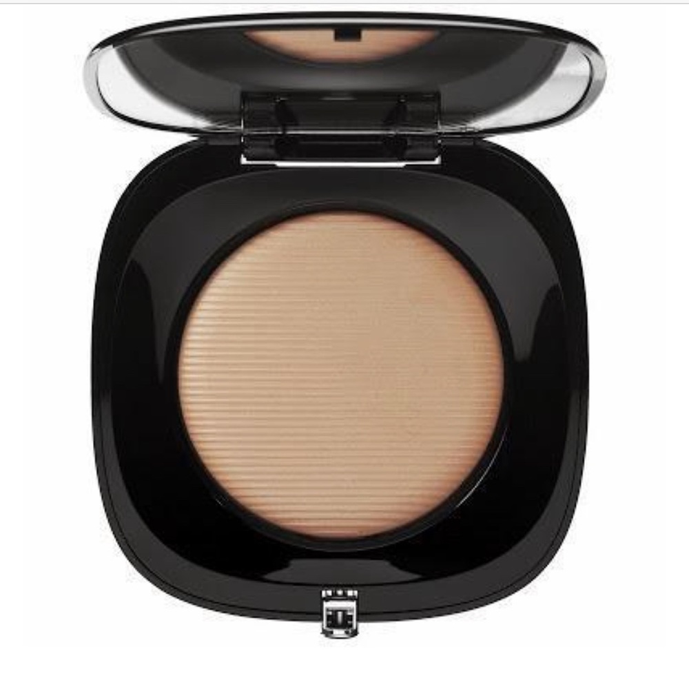 Marc Jacobs Perfection Powder Ivory Bisque (200)